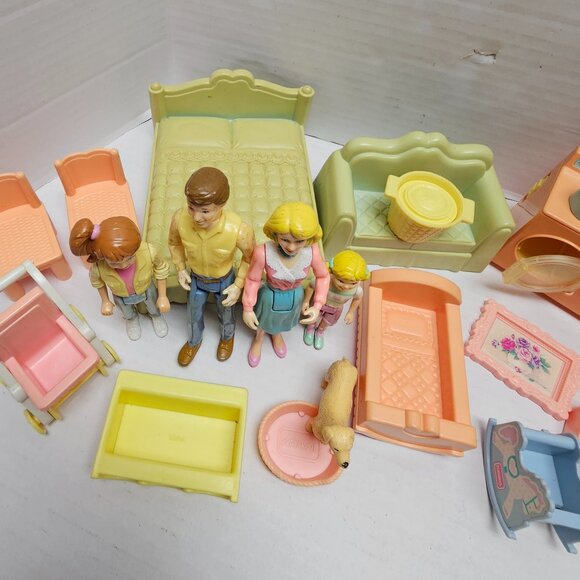 Vintage Playskool Family Figure People Furniture Dollhouse Doll House LOT RARE - Picture 4 of 16